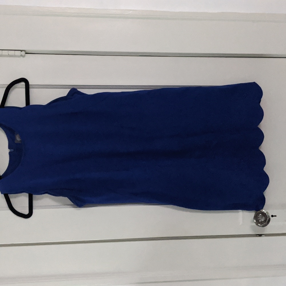Vince Camuto blue shift dress with scalloped edges